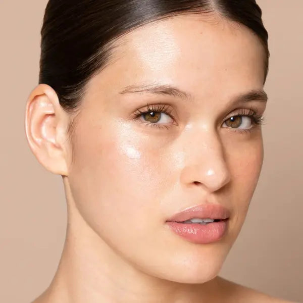 Hydrating cream: Hydrating cream leaves the model’s skin with a smooth, dewy glow and healthy radiance.