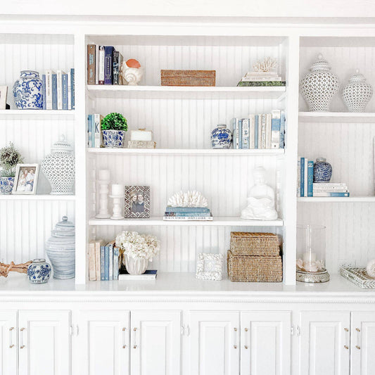 How To Decorate Your Bookshelves With Coastal Style Décor