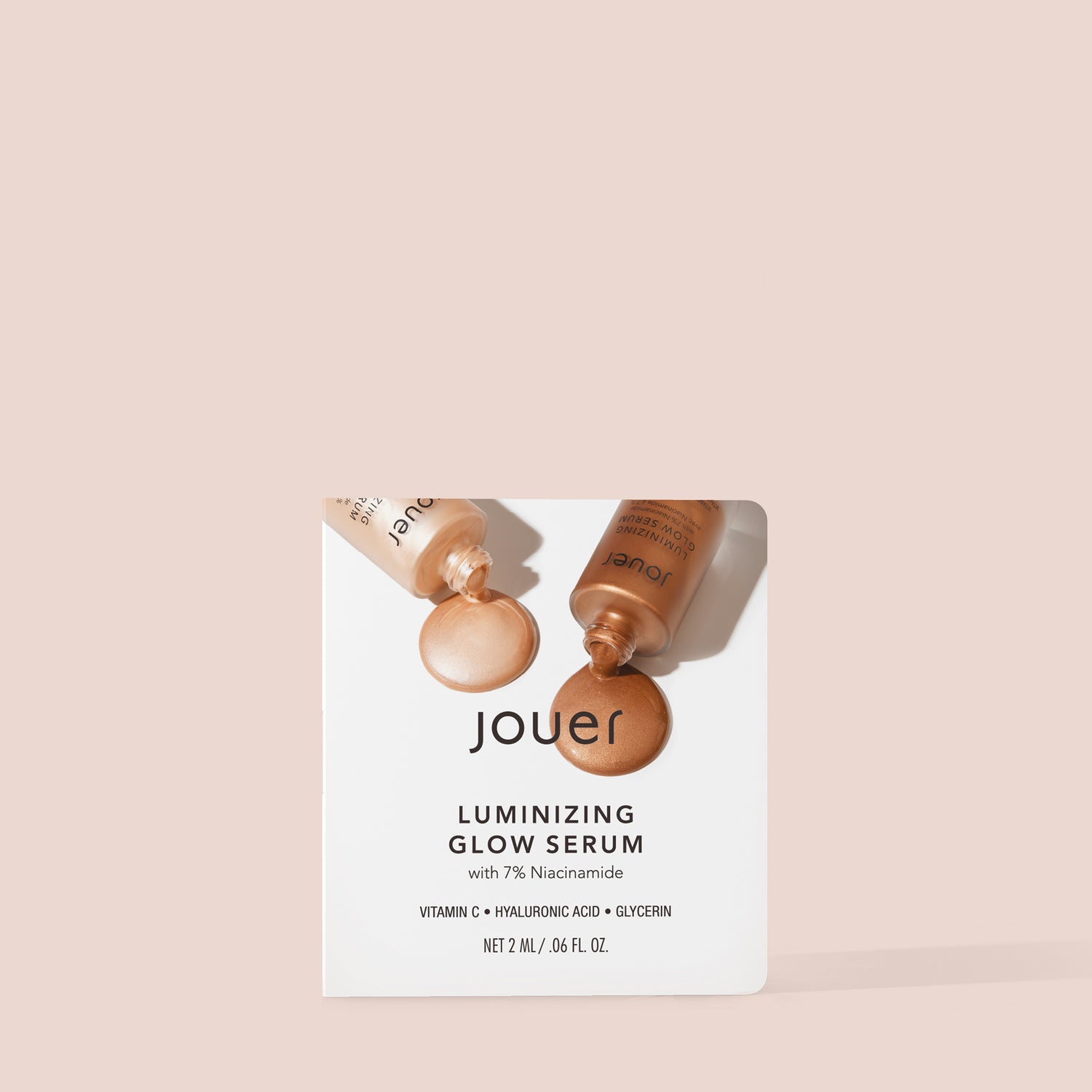Jouer Luminizing Glow Serum sample card featuring two bottles pouring out radiant bronze liquid. Text highlights 7% niacinamide, vitamin C, hyaluronic acid, and glycerin. Net 2 ml / 0.06 fl oz