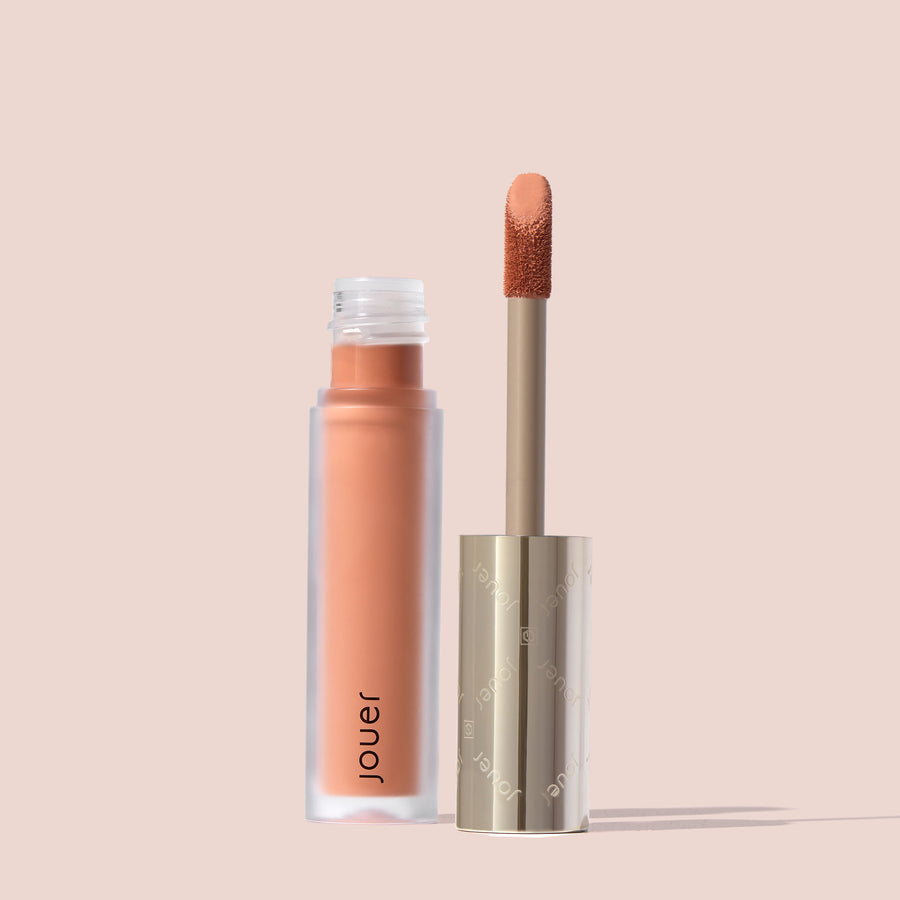 Jouer Brightening Under-Eye Corrector in Tan Bright with doe-foot applicator